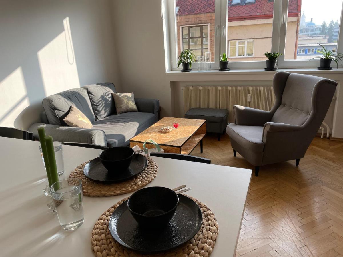 Hradec Králové Cozy Apartment Near The City Center المظهر الخارجي الصورة