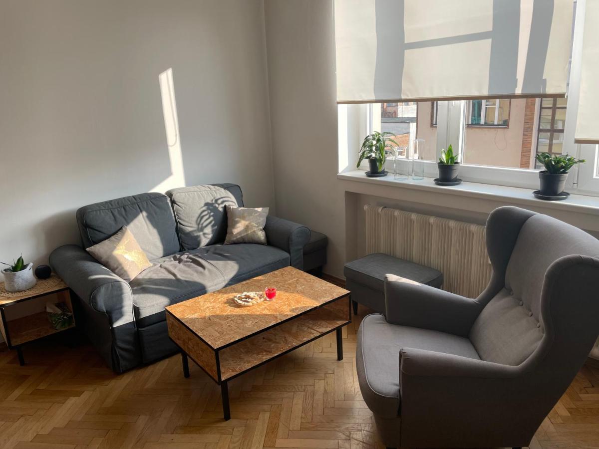 Hradec Králové Cozy Apartment Near The City Center المظهر الخارجي الصورة